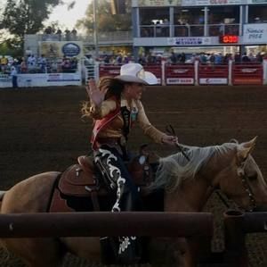 Meet your Posher, Maddy